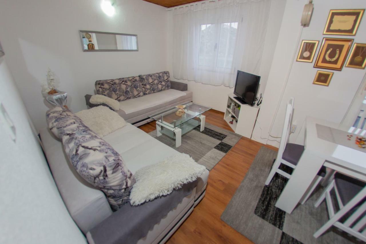 Apartmani Sunset Rogotin Екстериор снимка