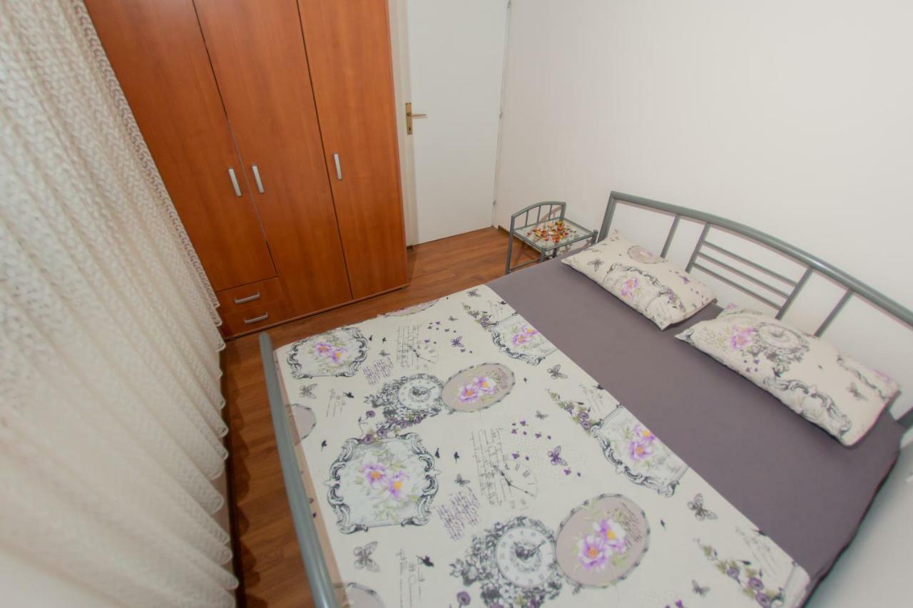 Apartmani Sunset Rogotin Екстериор снимка