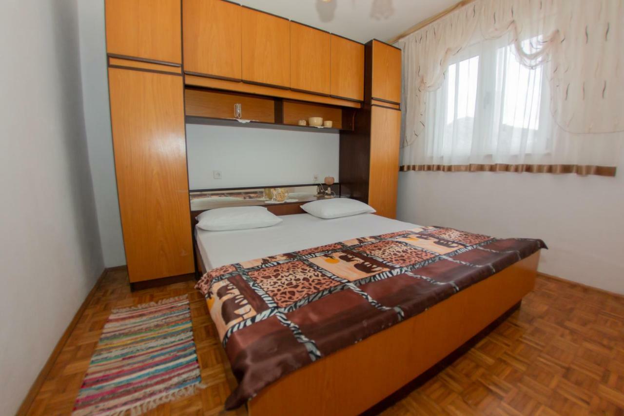 Apartmani Sunset Rogotin Екстериор снимка
